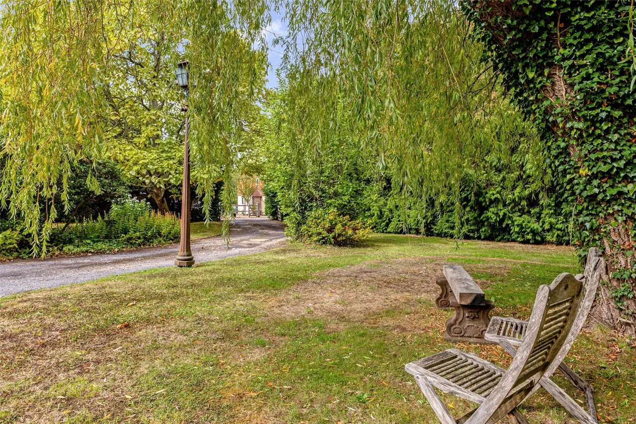 Stall House Lane, North Heath, RH20, photo 17