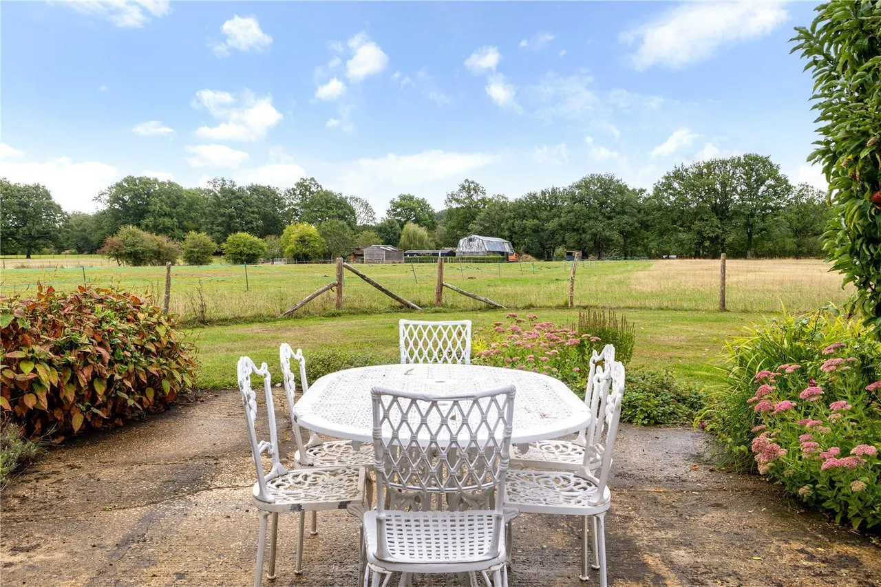 Stall House Lane, North Heath, RH20, photo 13