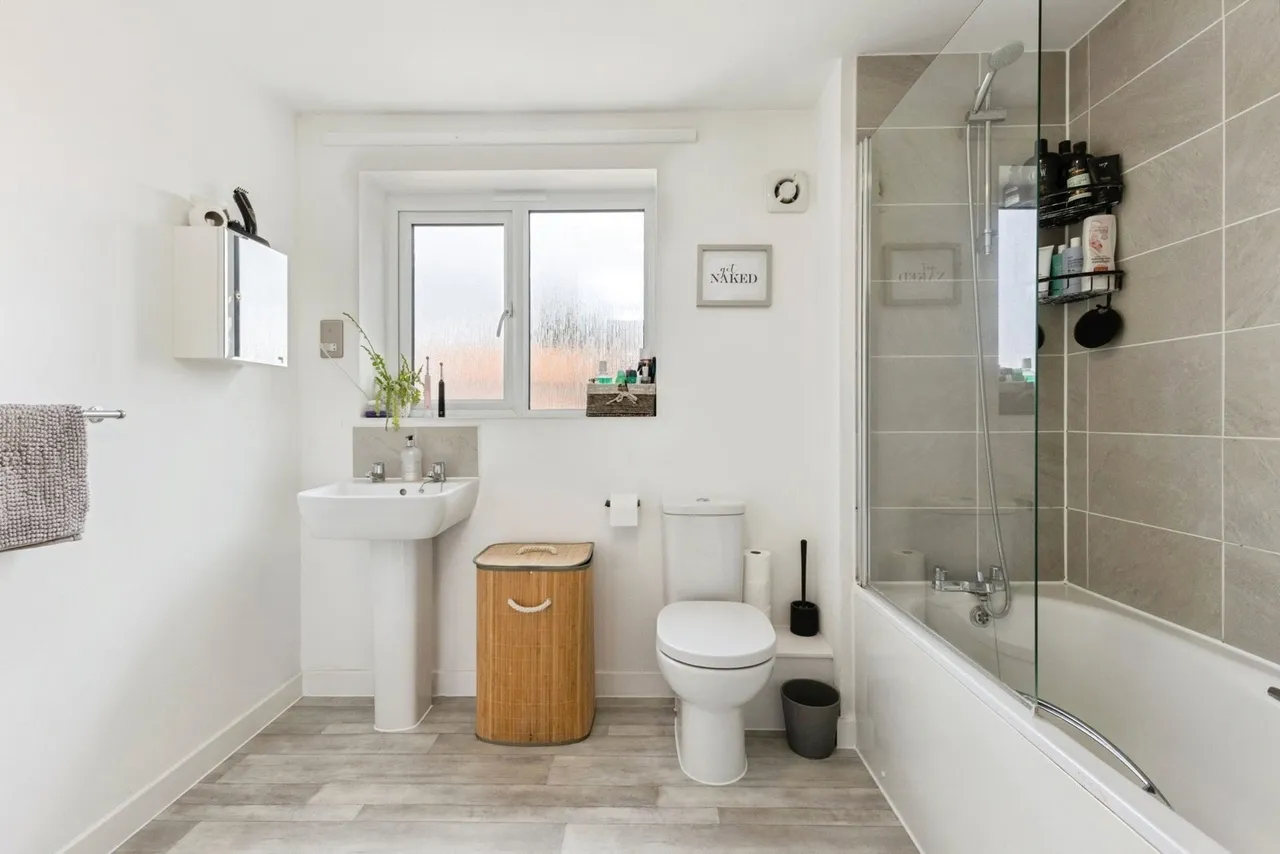 Chamberlain Rise, Wymondham, NR18, photo 8