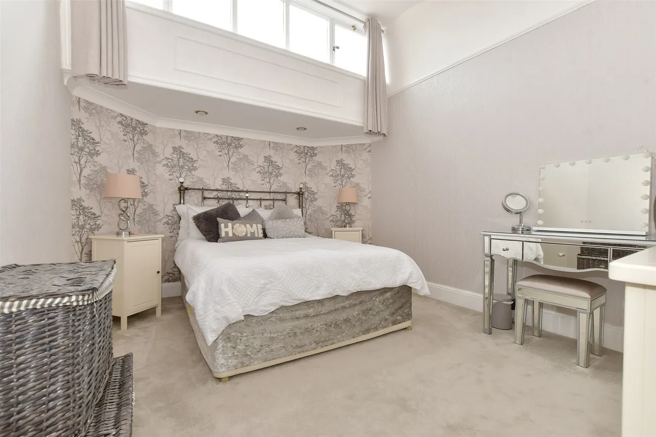 Victoria Avenue, Shanklin, PO37, photo 7