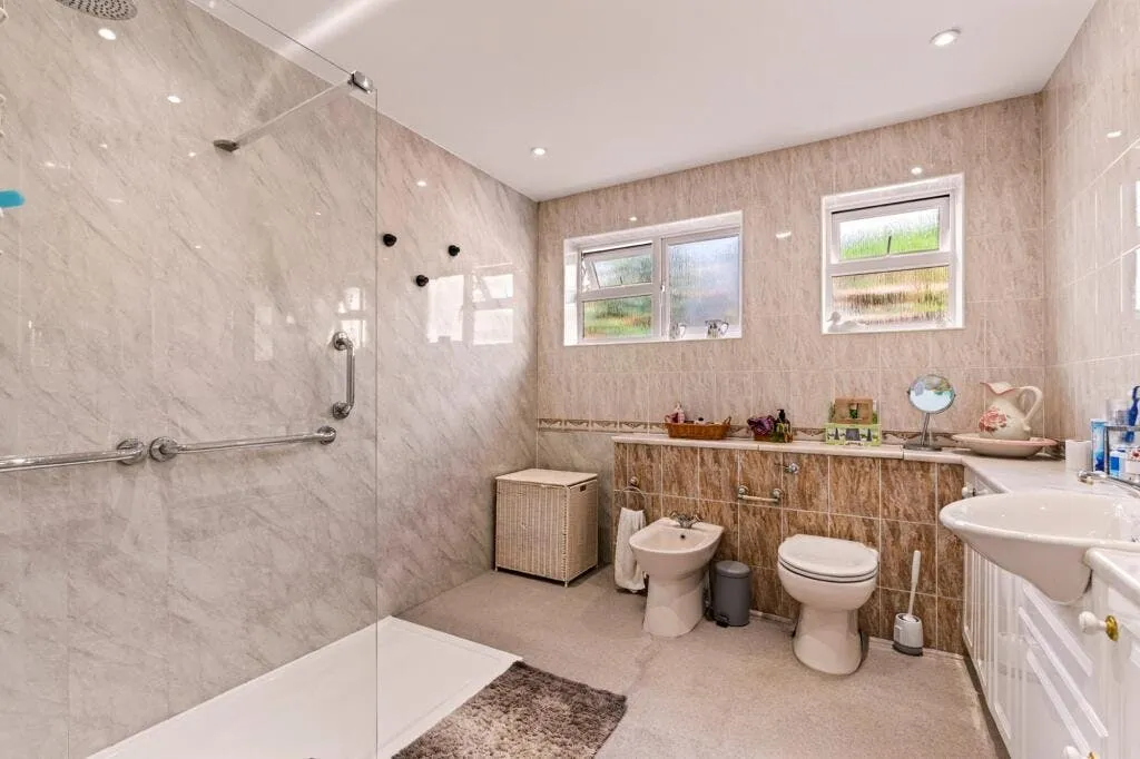Findon Road, Worthing, BN14, photo 16