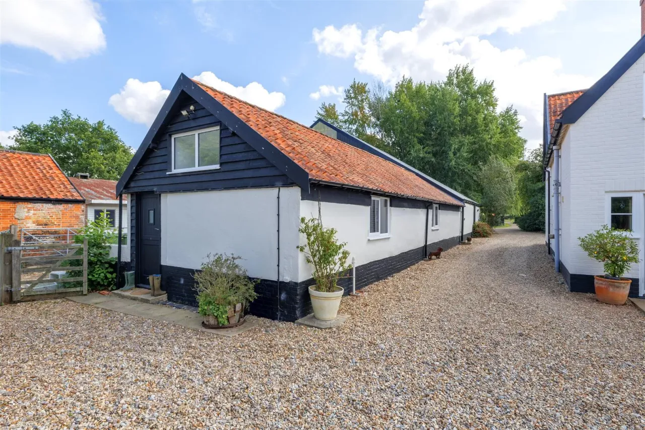 Ringsfield Road, Beccles, NR34, photo 24