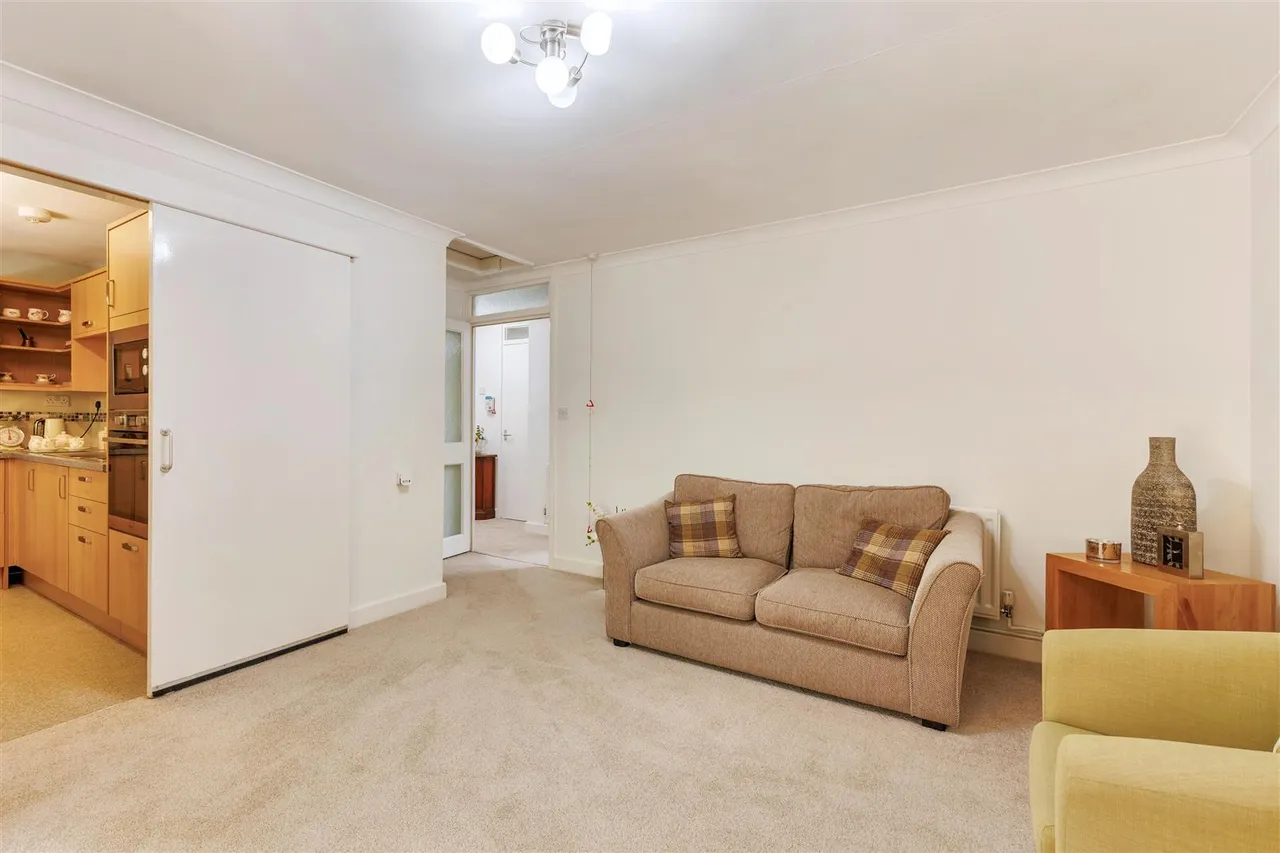Knights Lane, Tiddington, photo 7