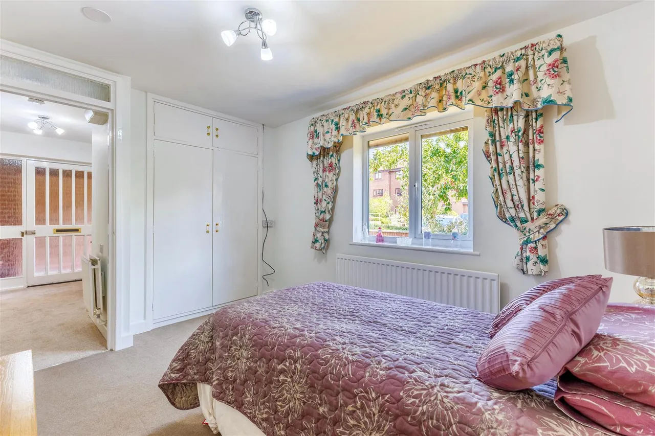 Knights Lane, Tiddington, photo 9
