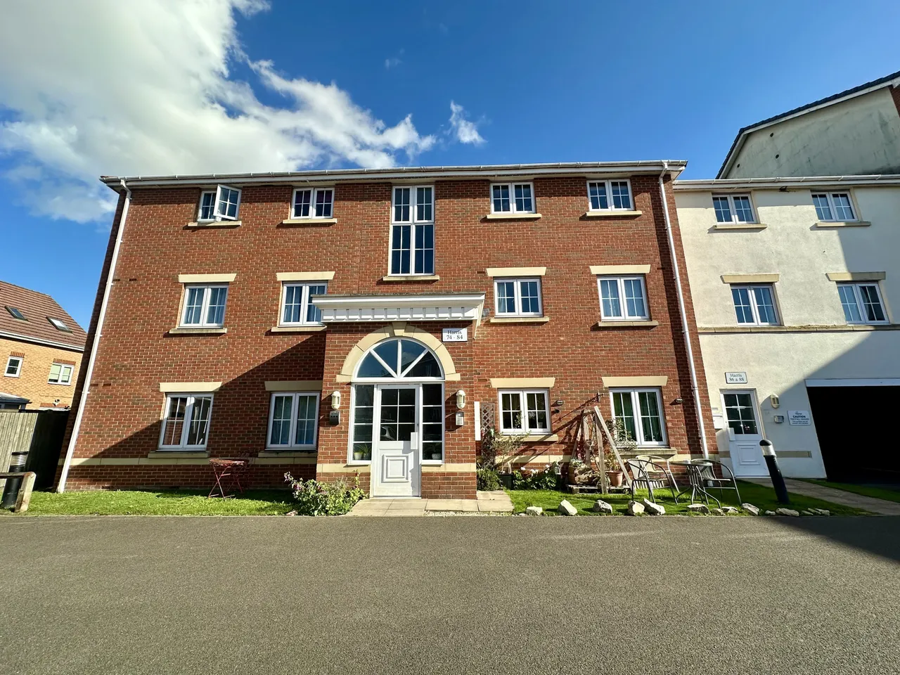 2 bed property to rent, Harris Road, Armthorpe, DN3