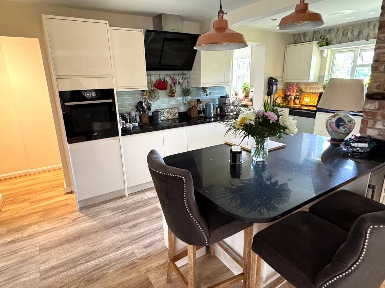 Knights Close, Surrey Egham, TW20, photo 4