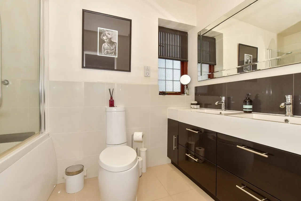 Alexandra Road, Kingsdown, CT14, photo 12