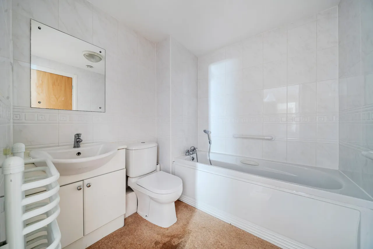 Old Dairy Close, Fleet, GU51, photo 10