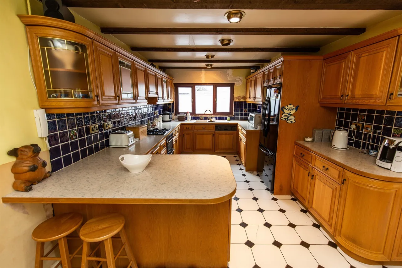 Wellfield Road, Cardiff, CF3, photo 11