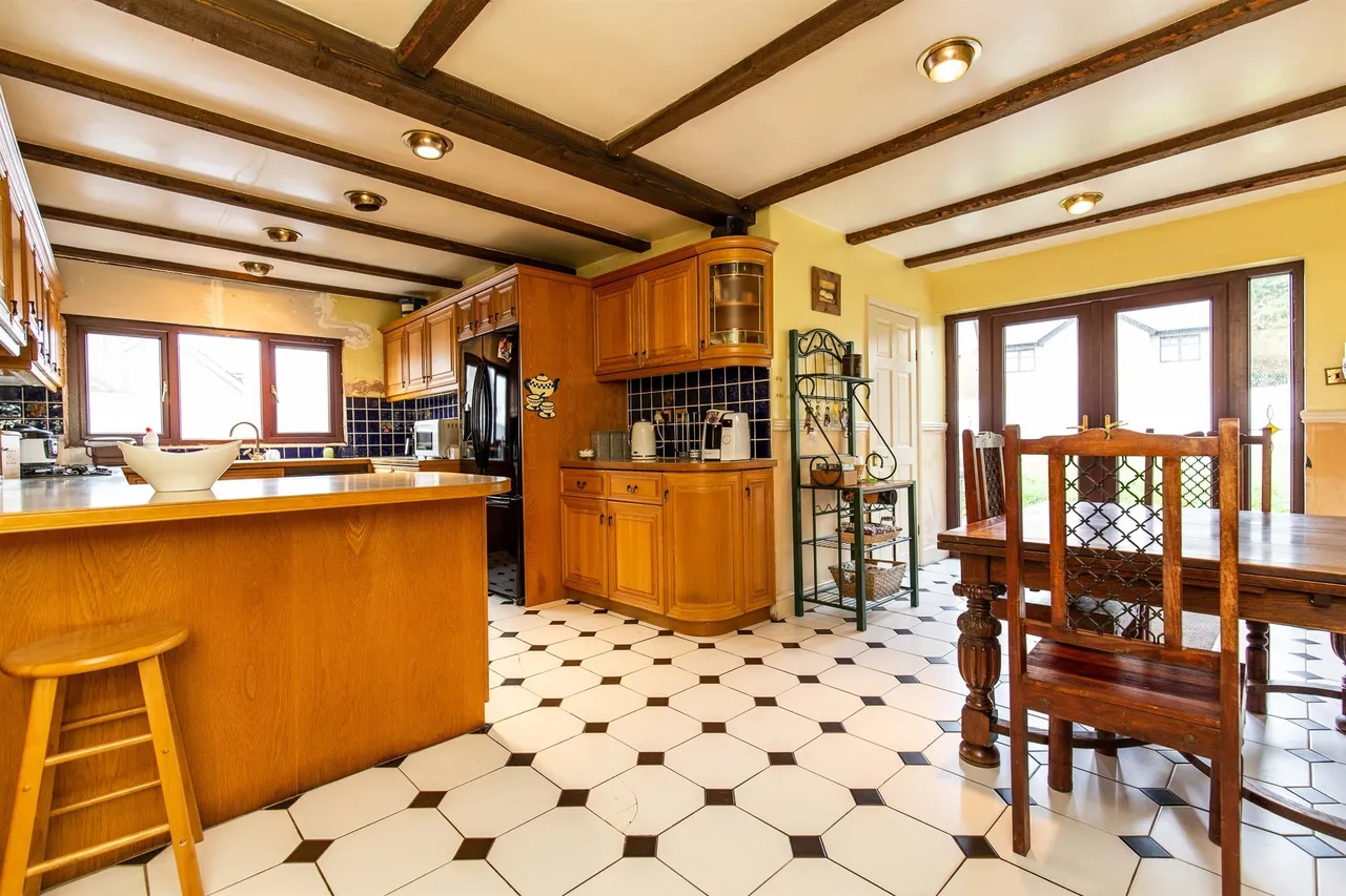 Wellfield Road, Cardiff, CF3, photo 10
