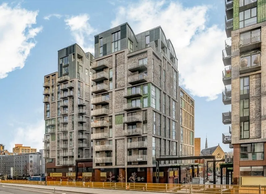 flat to rent — Emily Street, Canning Town, E16