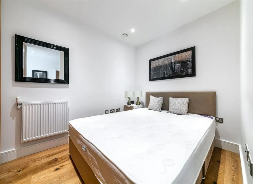 Emily Street, Canning Town, E16, photo 4