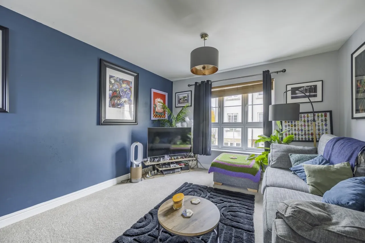 Sir Bernard Lovell Road, Malmesbury, SN16, photo 5