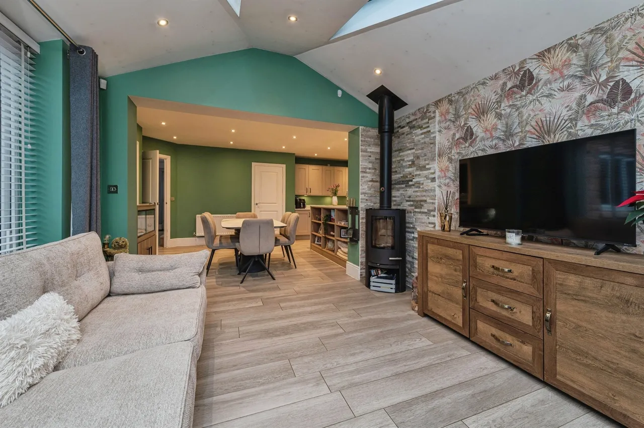 Willow Gardens, Scissett, Huddersfield, photo 2