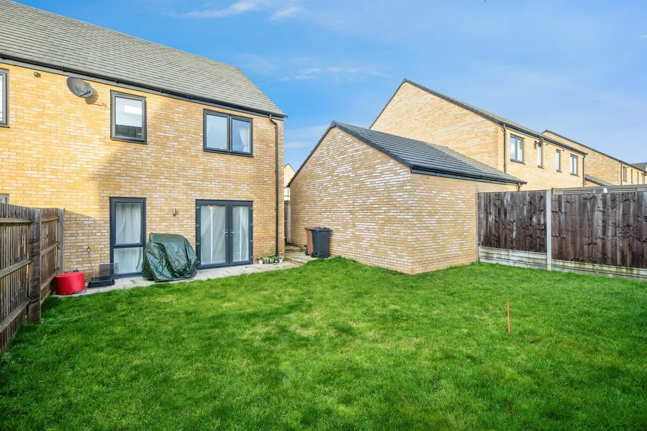 Rusling Way, Stevenage, photo 2