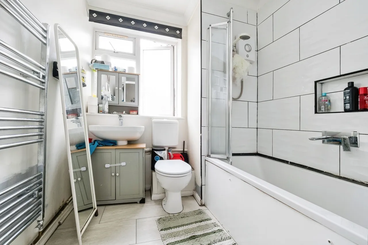 Diban Court, Diban Avenue, Hornchurch, RM12, photo 7