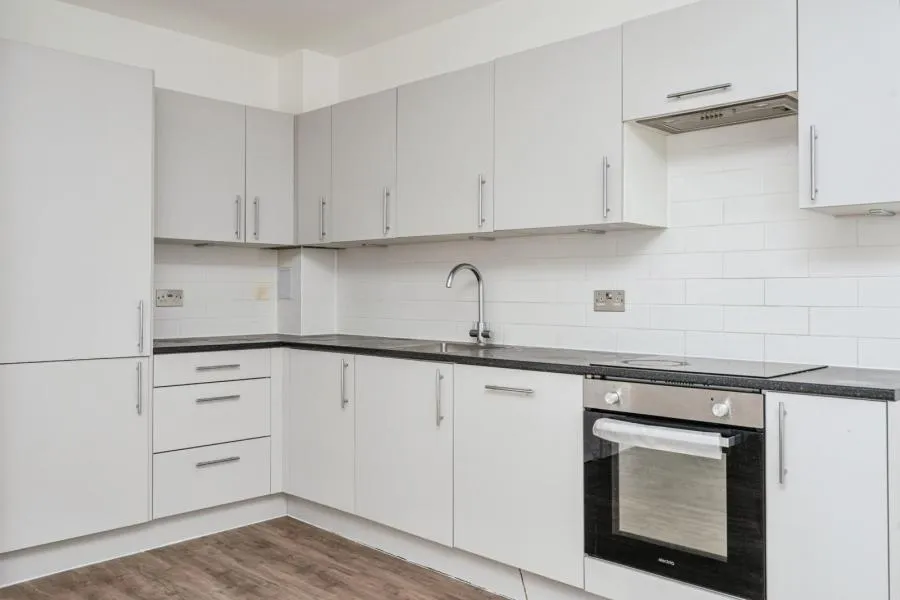 Cambridge Court, Camberley, GU15, photo 8