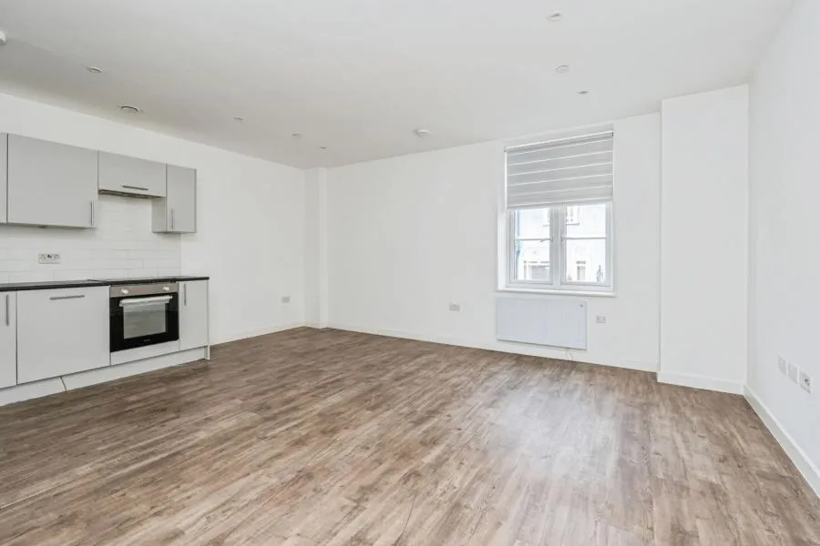 Cambridge Court, Camberley, GU15, photo 3