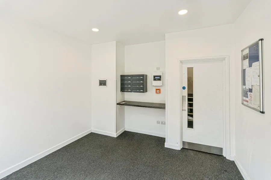 Cambridge Court, Camberley, GU15, photo 16