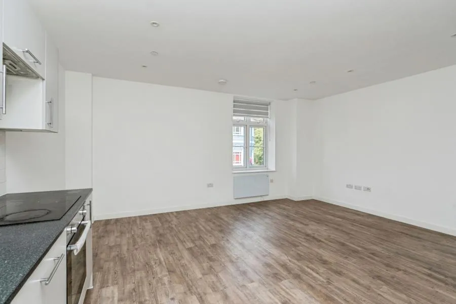 Cambridge Court, Camberley, GU15, photo 6