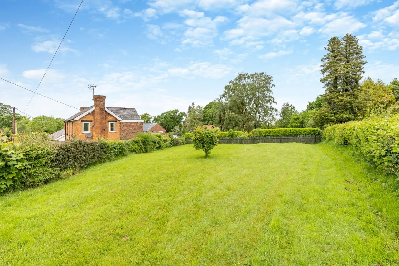 Church Road, Burwardsley, Chester, Cheshire, CH3 9NY, photo 3