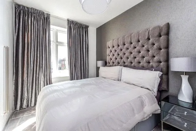 Havering Road, Romford, RM1, photo 4
