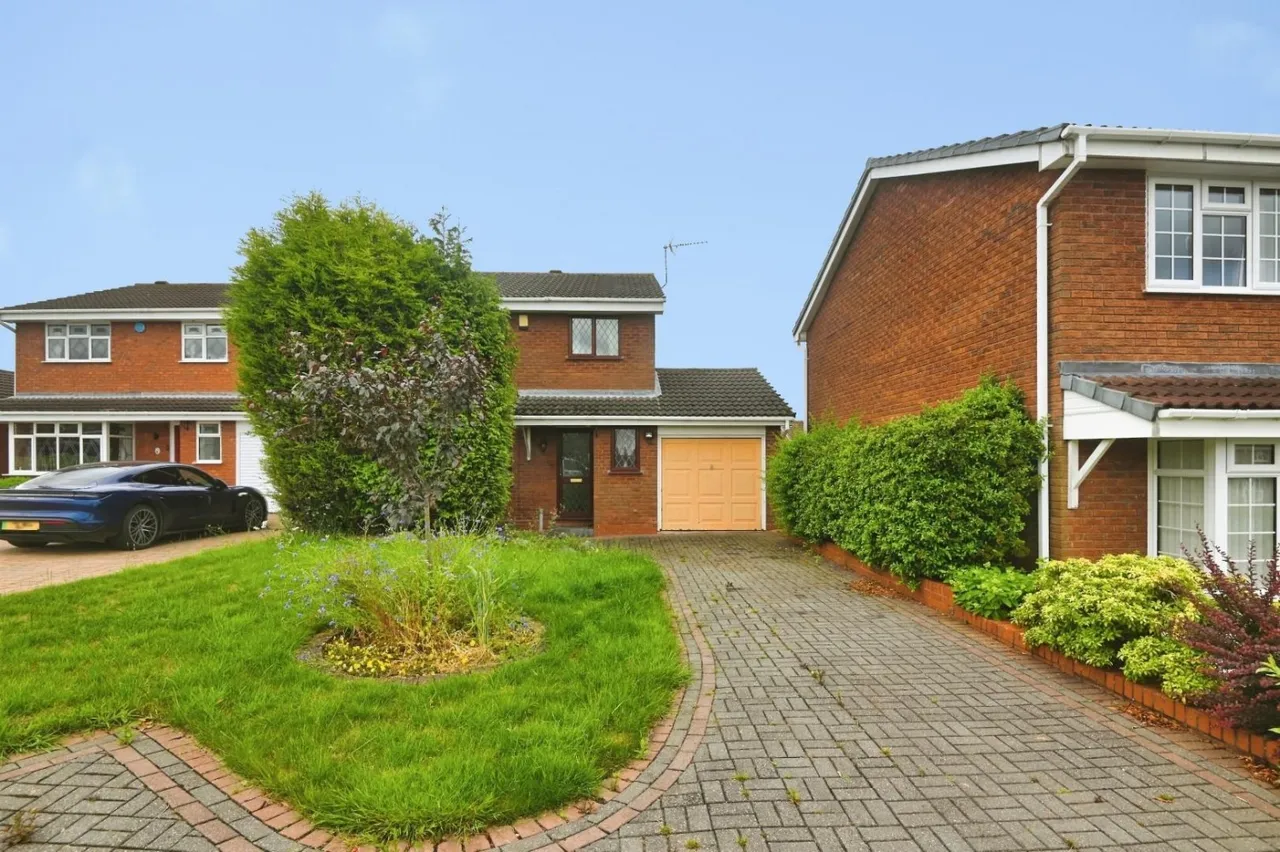 4 bed house for sale — Blackwood Road, Tamworth