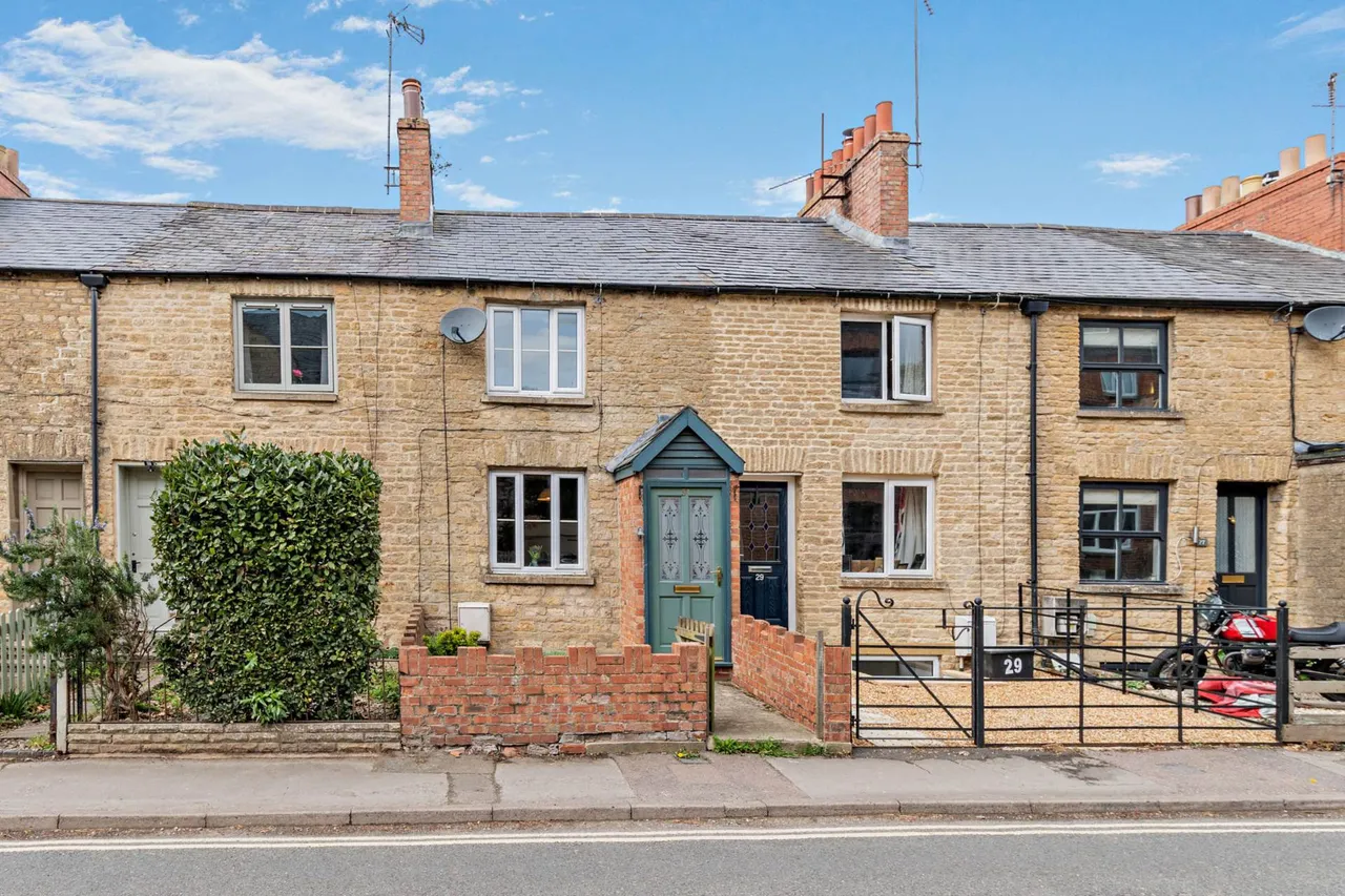 2 bed house for sale — Churchill Terrace, Chipping Norton, OX7 5HS
