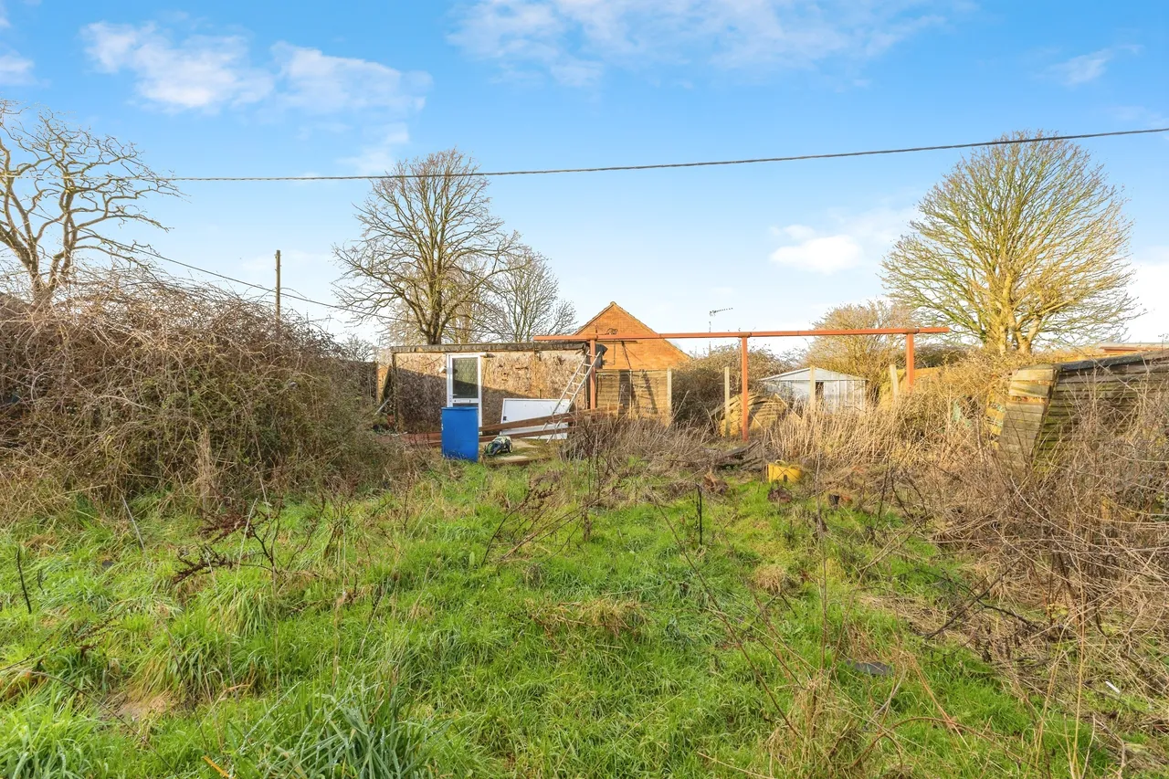 Vicarage Road, Deopham, Wymondham, Norfolk, NR18, photo 9