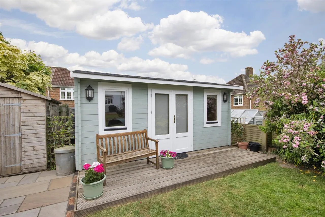 Scabharbour Road, Weald, photo 21