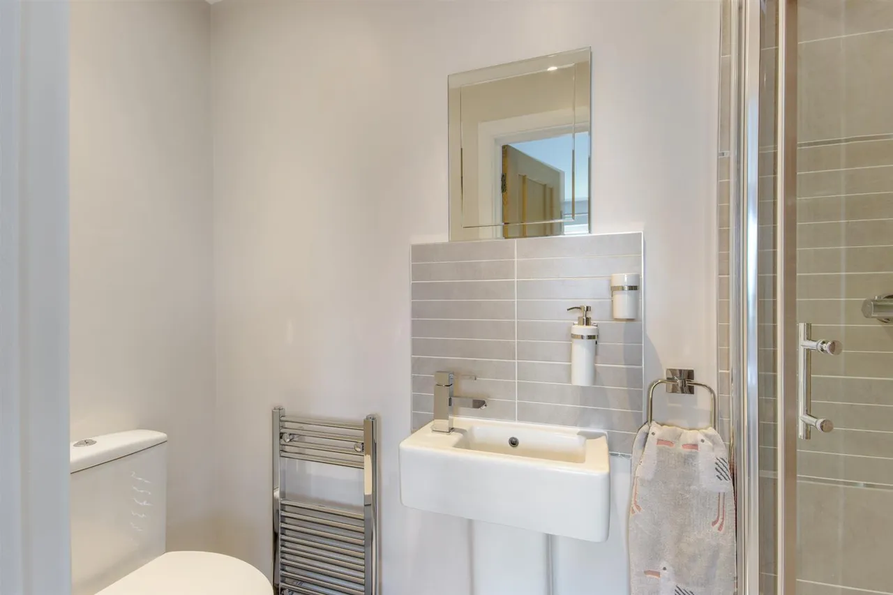 Scabharbour Road, Weald, photo 15