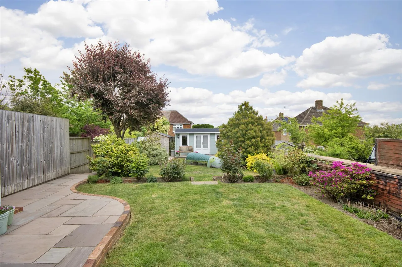Scabharbour Road, Weald, photo 5