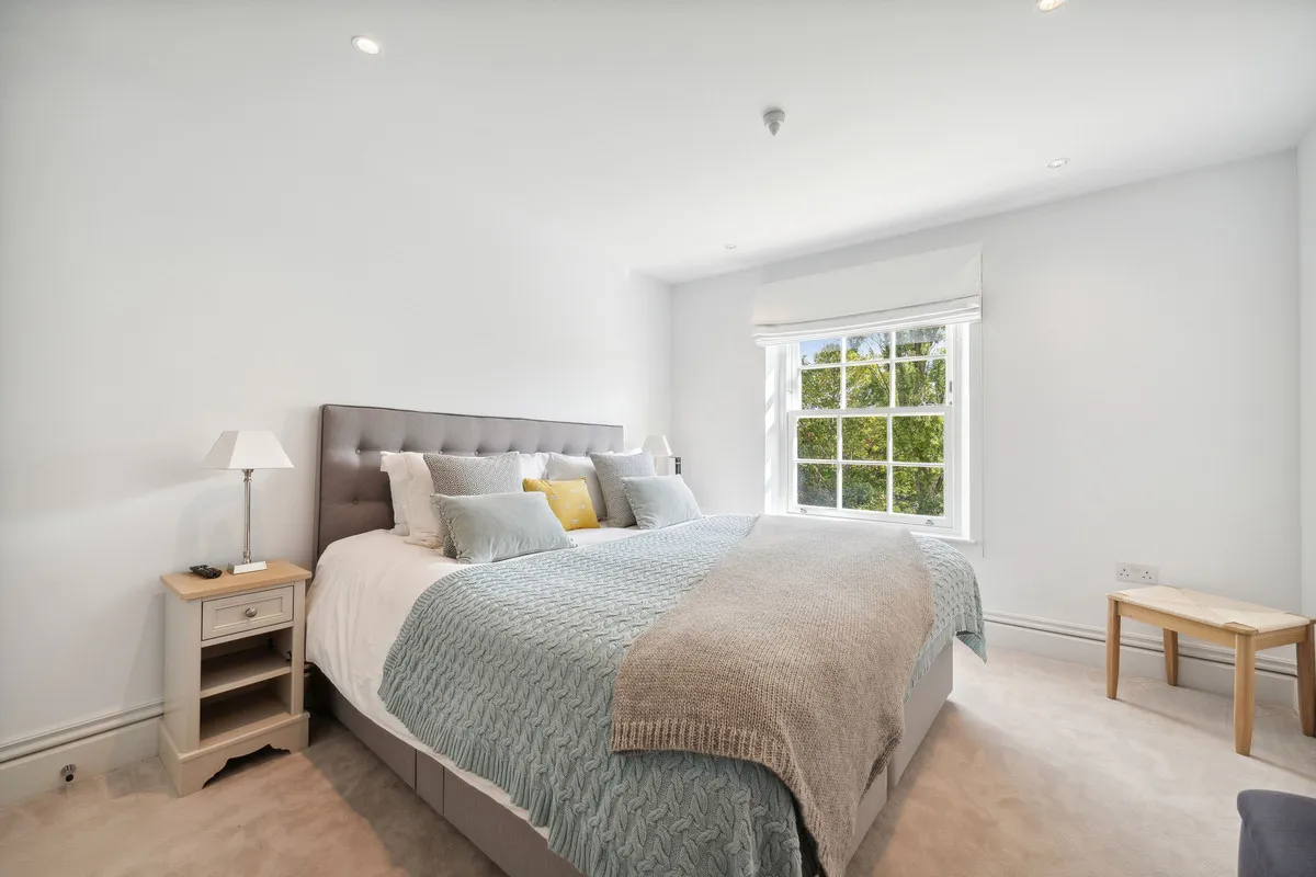Latchmere Close, Richmond, TW10, photo 10