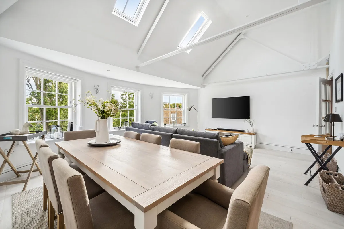 Latchmere Close, Richmond, TW10, photo 8
