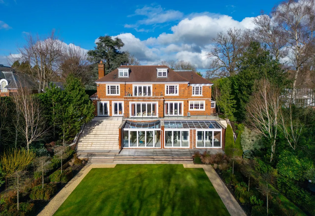 Nuns Walk, Wentworth Estate, GU25, photo 50