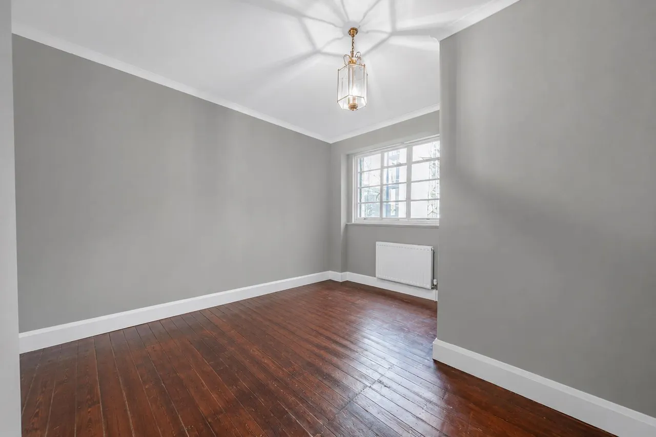 flat for sale, Sloane Avenue, London, SW3