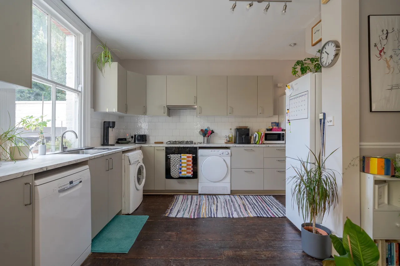 Granville Gardens, Ealing, W5, photo 4