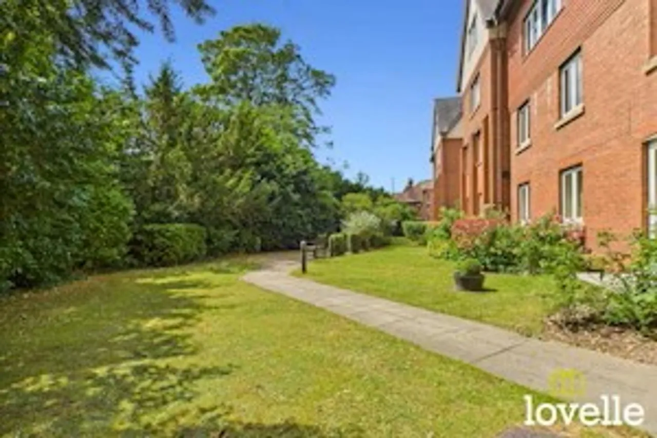 Newgate Street, Shardeloes Court, HU16, photo 17