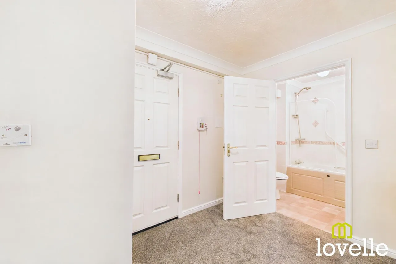 Newgate Street, Shardeloes Court, HU16, photo 8