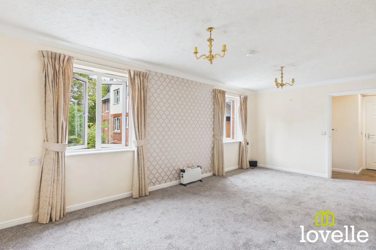 Newgate Street, Shardeloes Court, HU16, photo 2