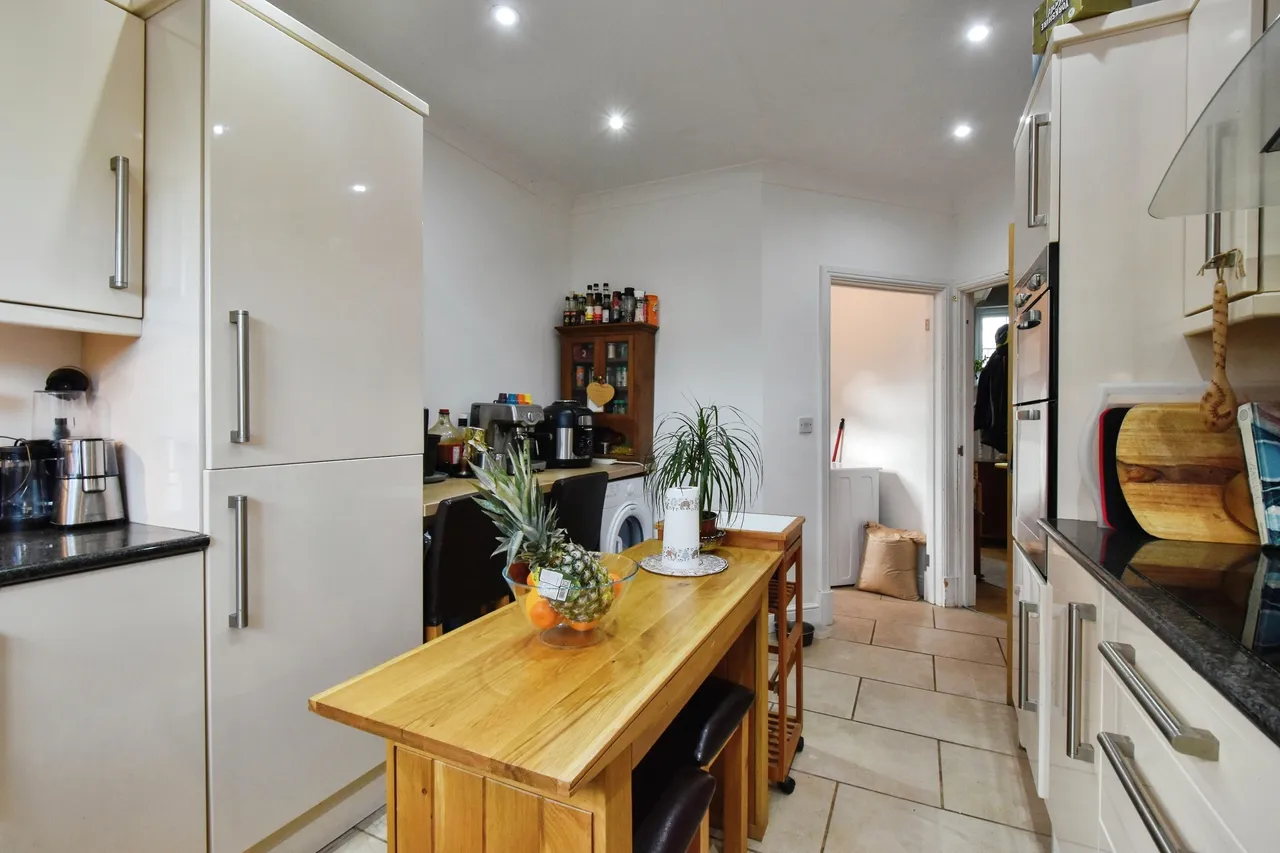 Llys Y Foel, Foelgastell, SA14, photo 5