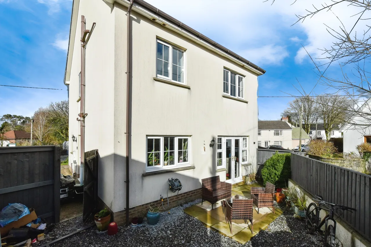 Llys Y Foel, Foelgastell, SA14, photo 15