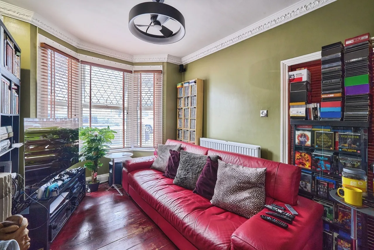 Downsell Road, London, E15, photo 3