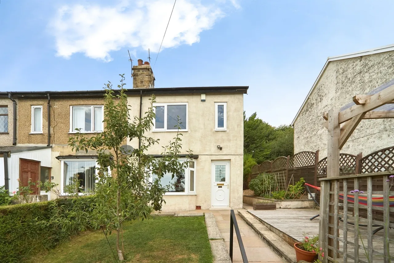 2 bed house for sale, Sunnymount, Braithwaite, BD22