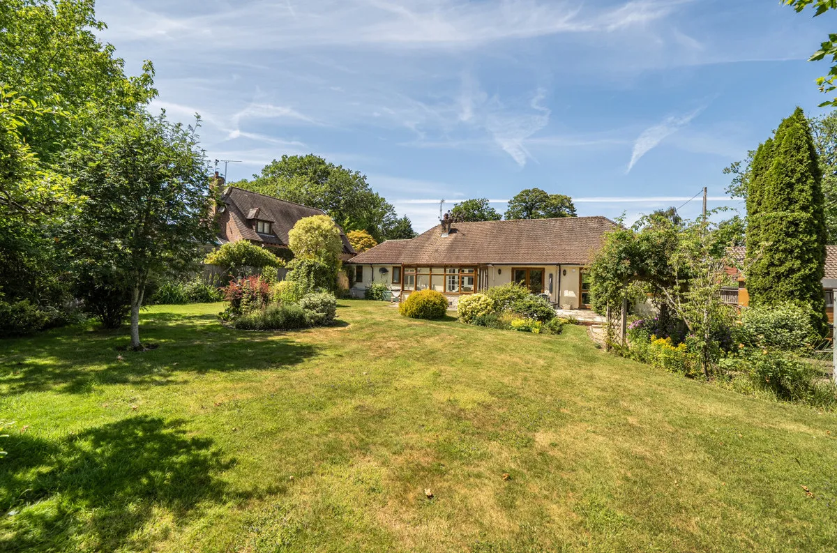Storrington, RH20 3HQ, photo 18
