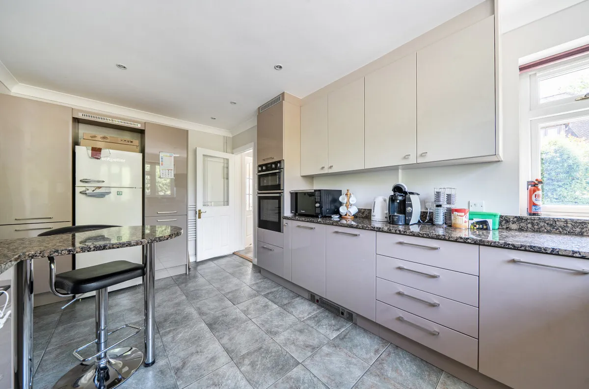 Storrington, RH20 3HQ, photo 3