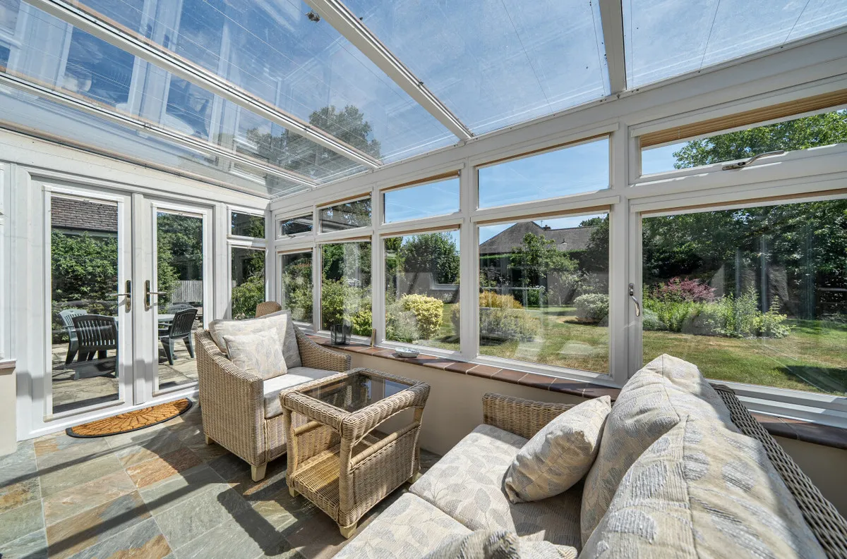 Storrington, RH20 3HQ, photo 2