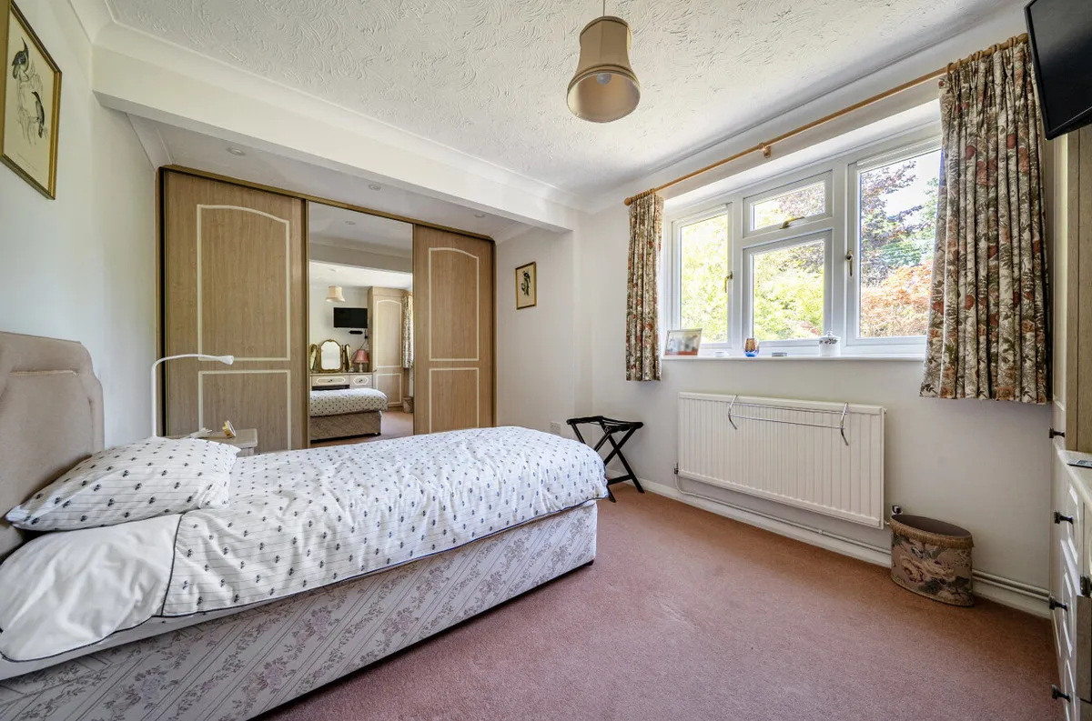Storrington, RH20 3HQ, photo 13