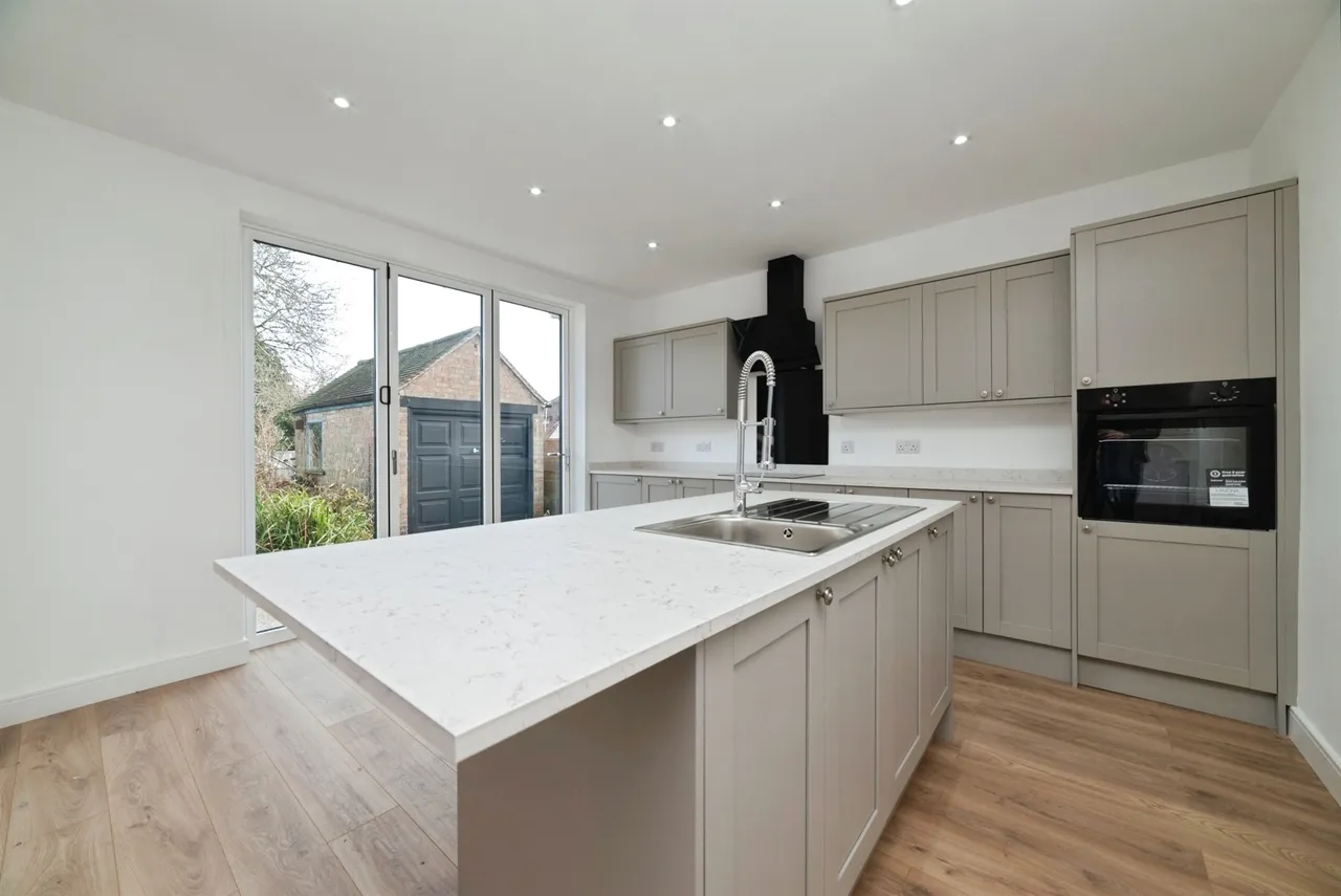 Grange Crescent, Anlaby, Hull, photo 5