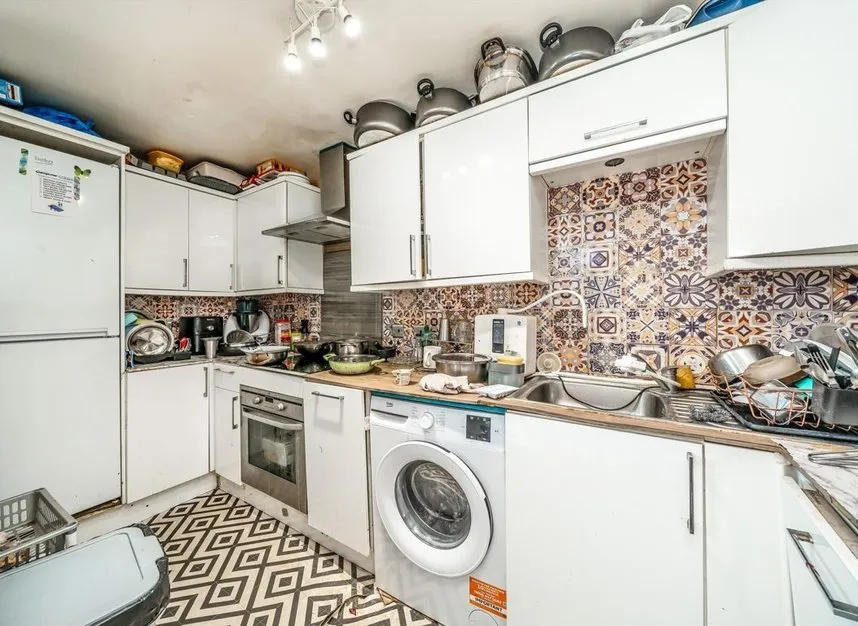 Blackburn Way, Hounslow, TW4, photo 2